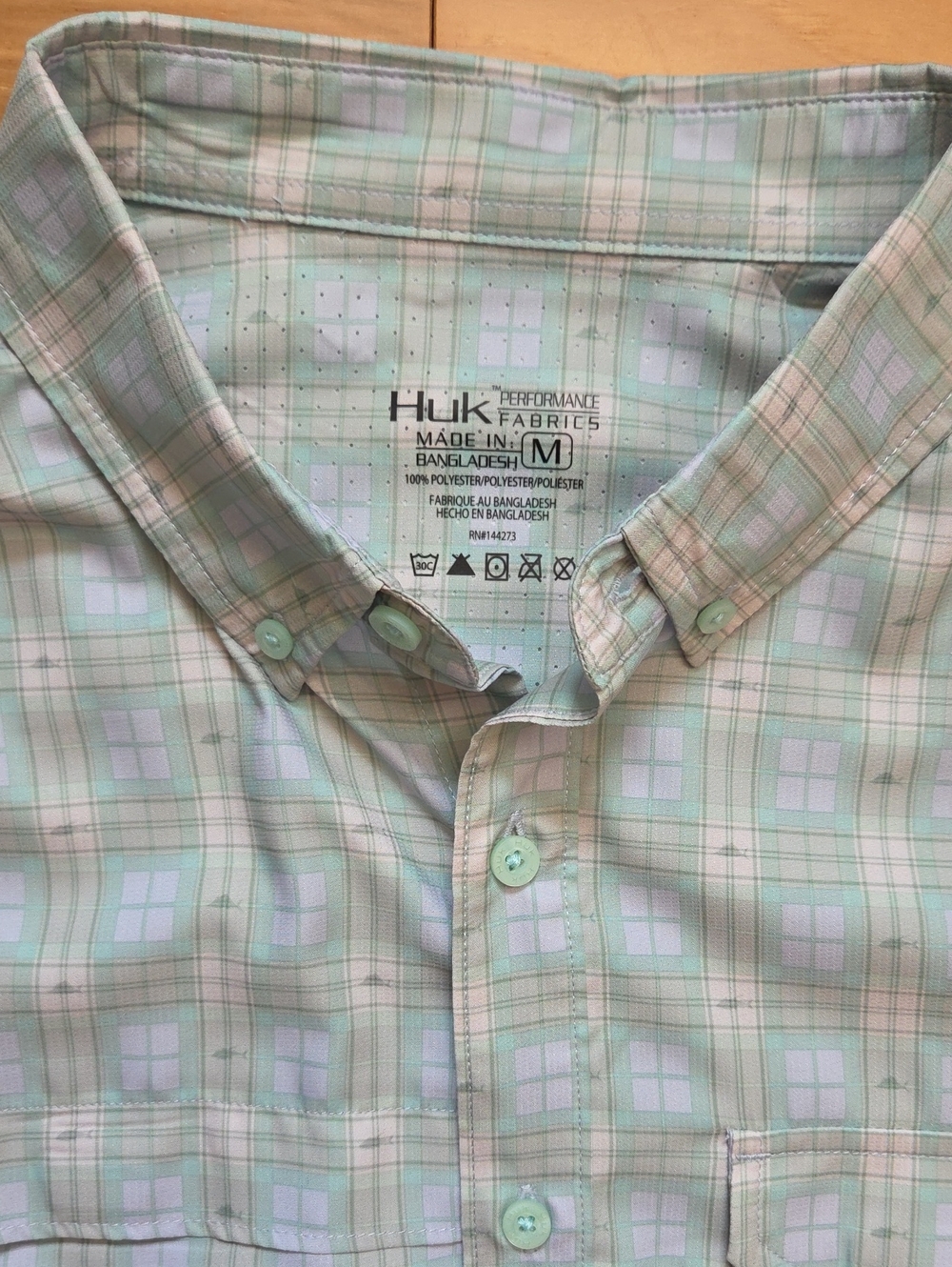 Huk Performance Fabrics Men’s Mint Plaid Button-Down Shirt Meduim